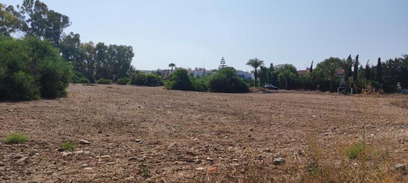 Local Commercial Centre – Archangelos (APOEL)